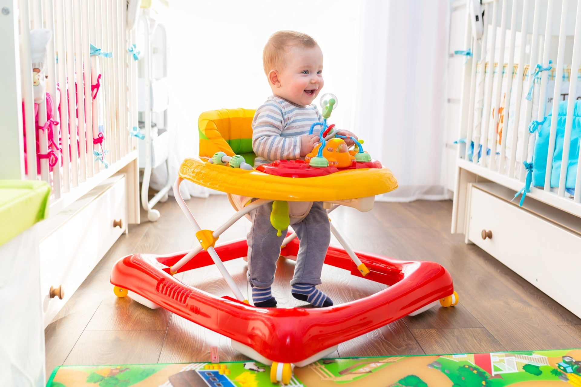 Comparatif et avis des 10 meilleurs trotteurs bébé pour votre enfant