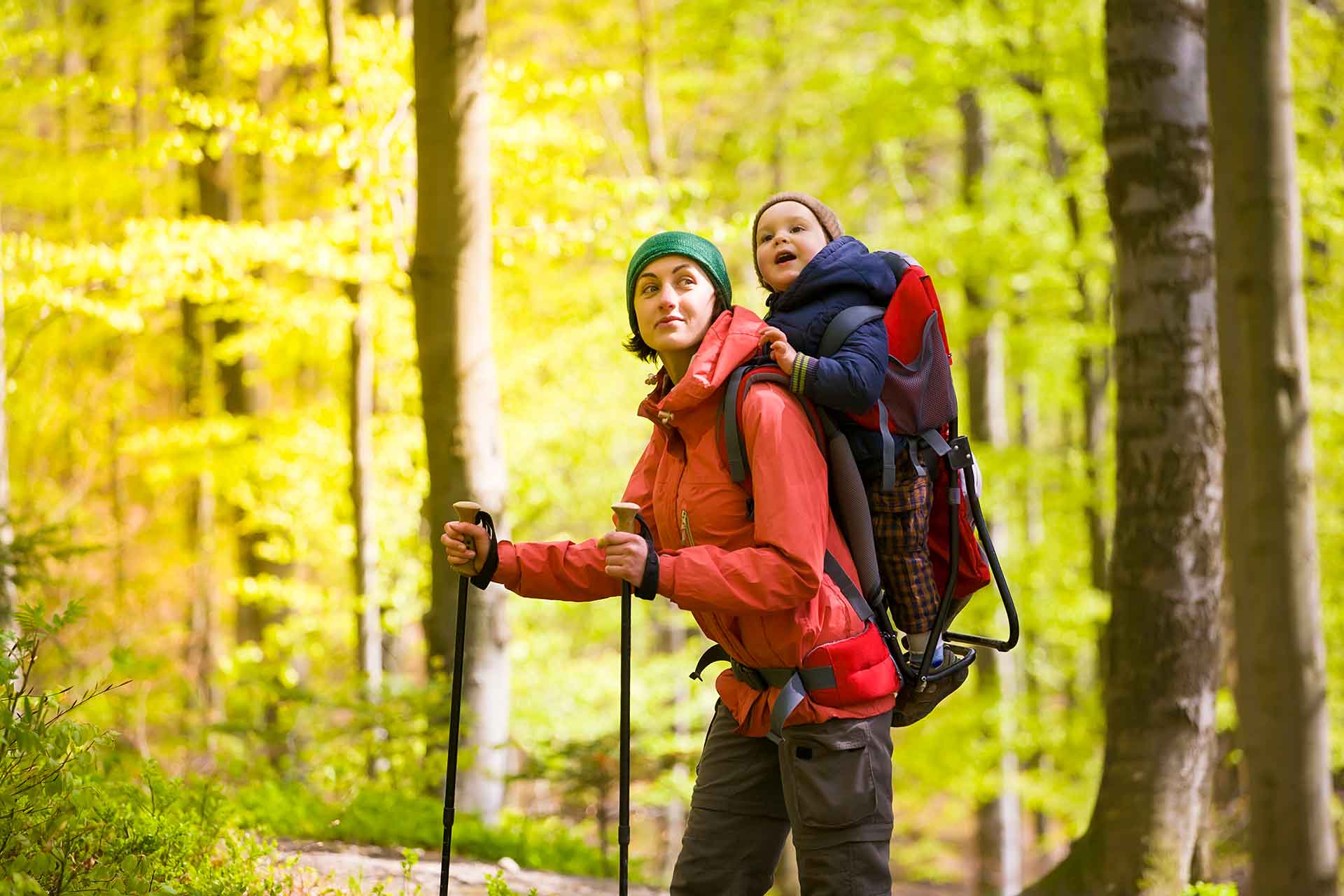 Comparatif des meilleurs porte-bébés de randonnée : avis et tests